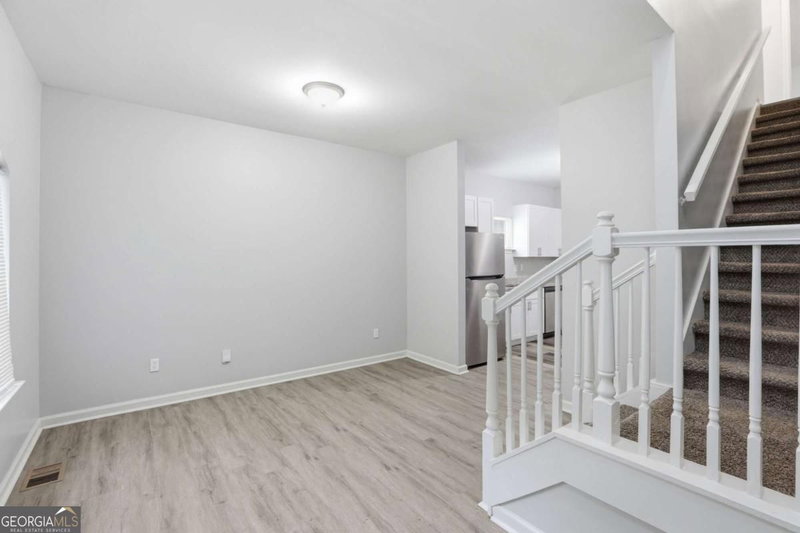 Photo 13 of 820 Magna Carta Drive NW