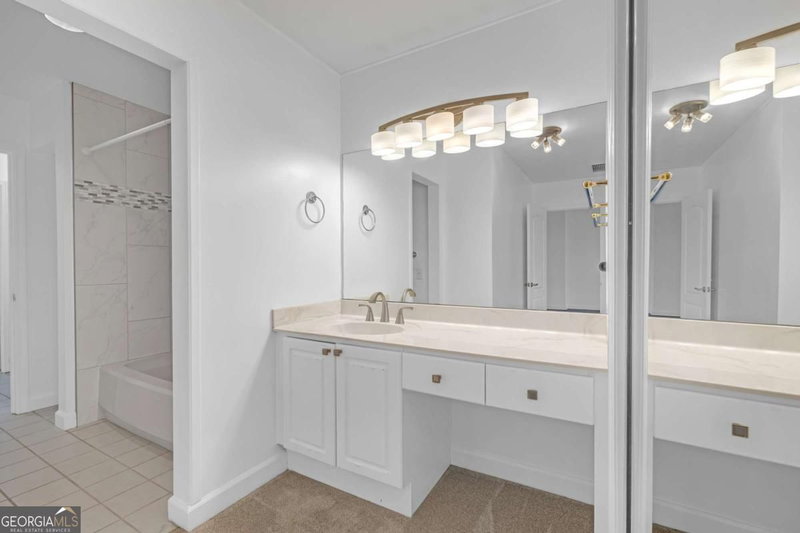 Photo 11 of 3475 Oak Valley Road NE #650