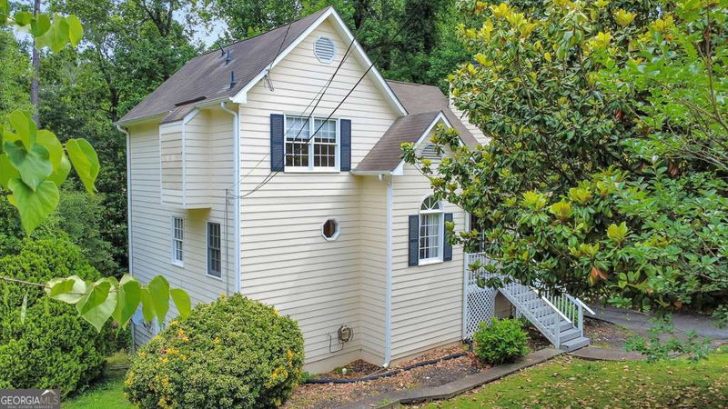 Photo 5 of 2648 Foxglove Drive SW