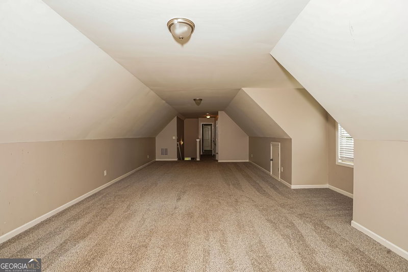 Photo 28 of 256 Suffolk Way