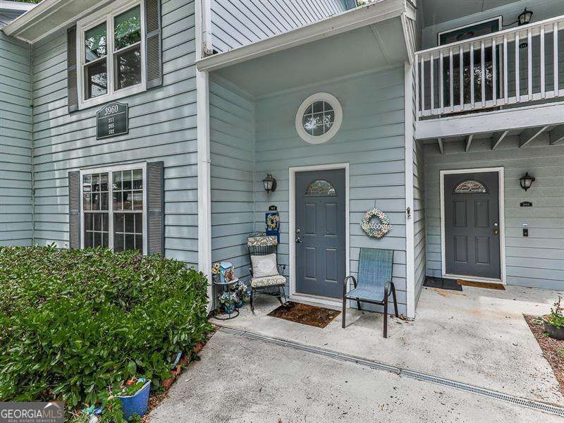 Photo 2 of 3960 Riverlook Parkway SE #102