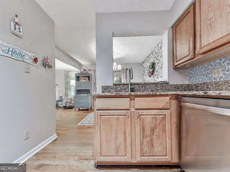 Photo 14 of 3960 Riverlook Parkway SE #102