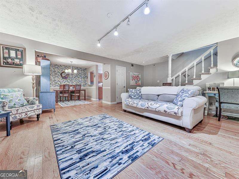 Photo 4 of 3960 Riverlook Parkway SE #102