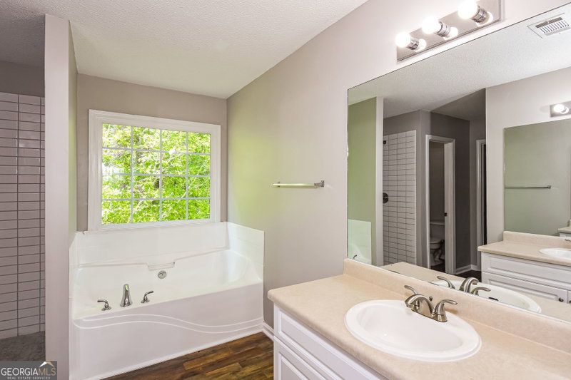 Photo 16 of 1016 Saddle Brooke Drive