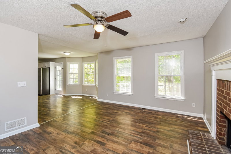 Photo 12 of 1016 Saddle Brooke Drive