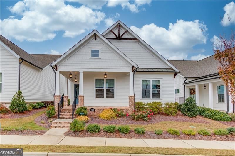 704 Hickory Hollow Walk