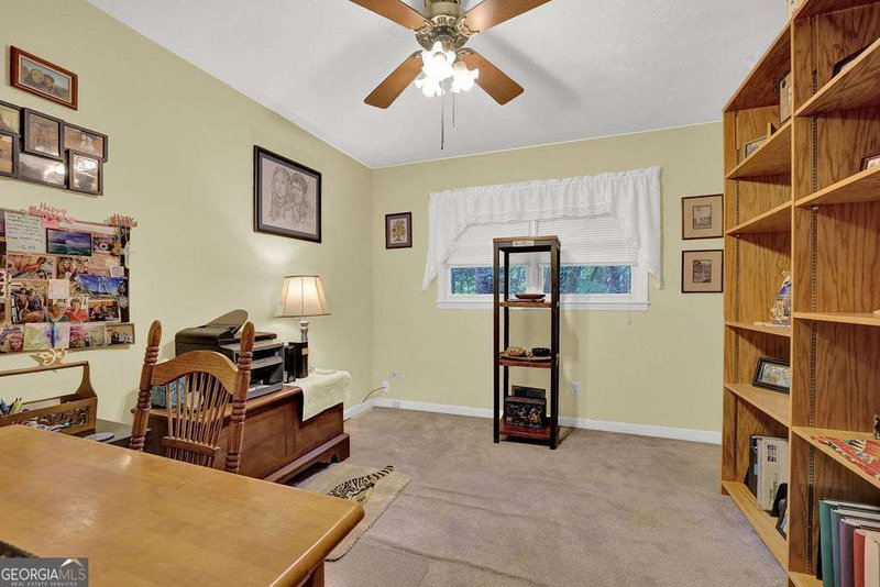Photo 19 of 4916 Oak Grove Drive
