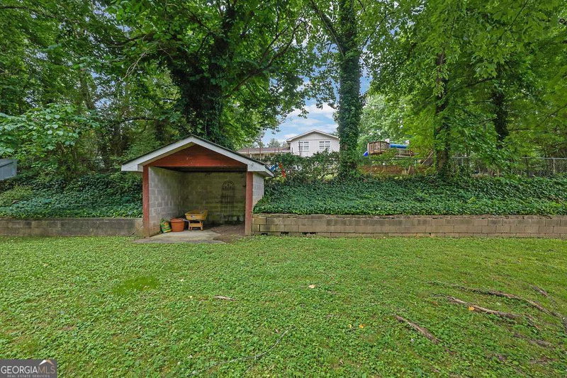 Photo 33 of 4916 Oak Grove Drive