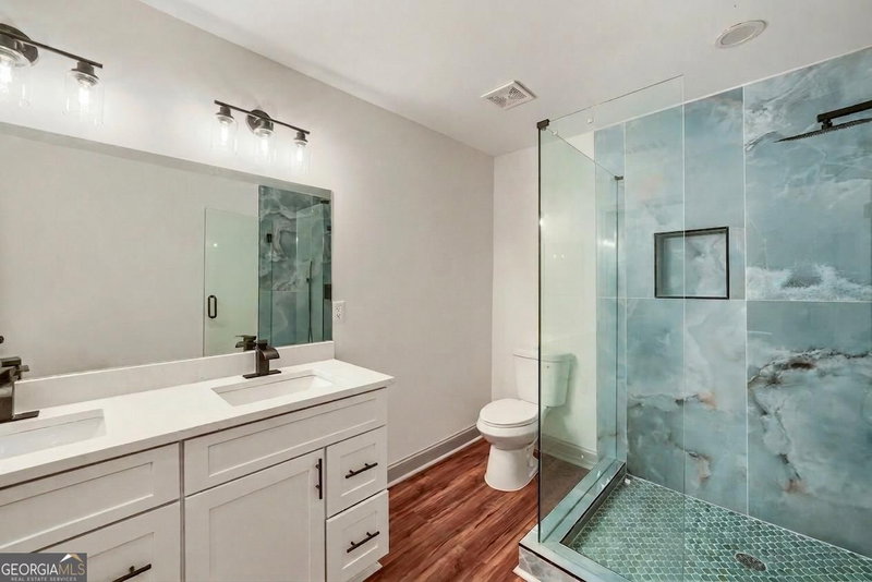 Photo 18 of 447 Birney Street