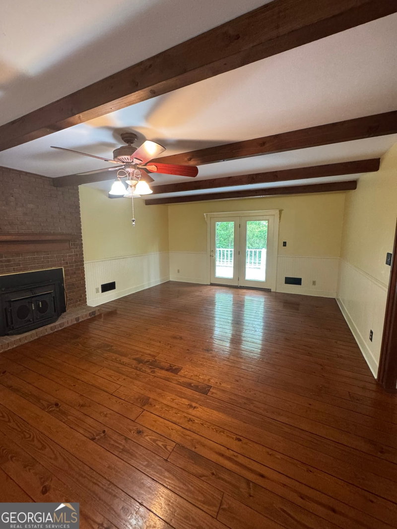 Photo 3 of 200 Meadovista Drive