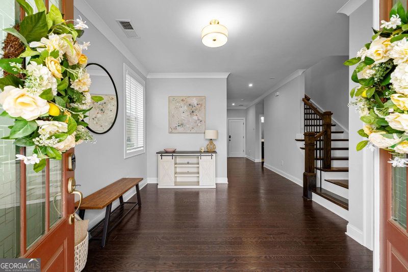 Photo 6 of 319 Lanesborough Way