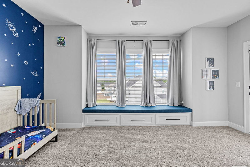 Photo 41 of 319 Lanesborough Way