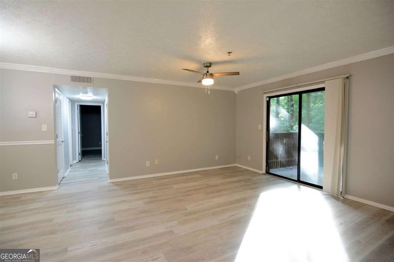 Photo 3 of 2510 Cumberland Court SE