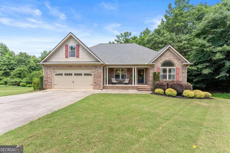 6049 Green Tree Lane