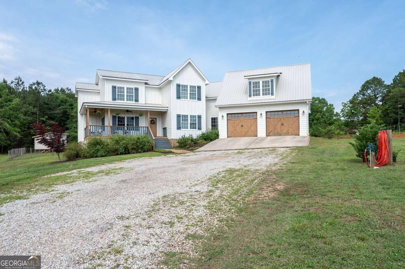 Photo 4 of 2185 Clotfelter Road