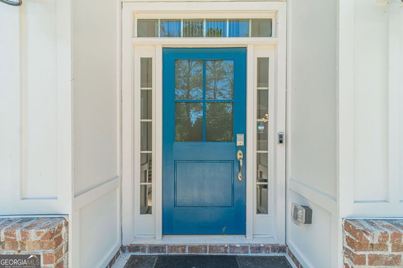 Photo 6 of 2921 Lee Road SW