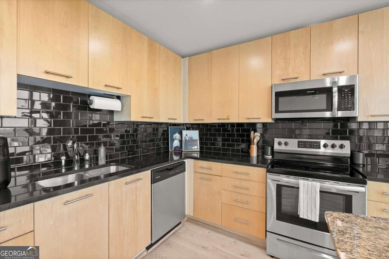 Photo 12 of 3324 Peachtree Road NE #1512