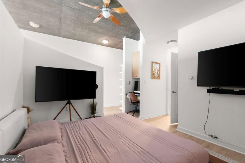 Photo 19 of 3324 Peachtree Road NE #1512