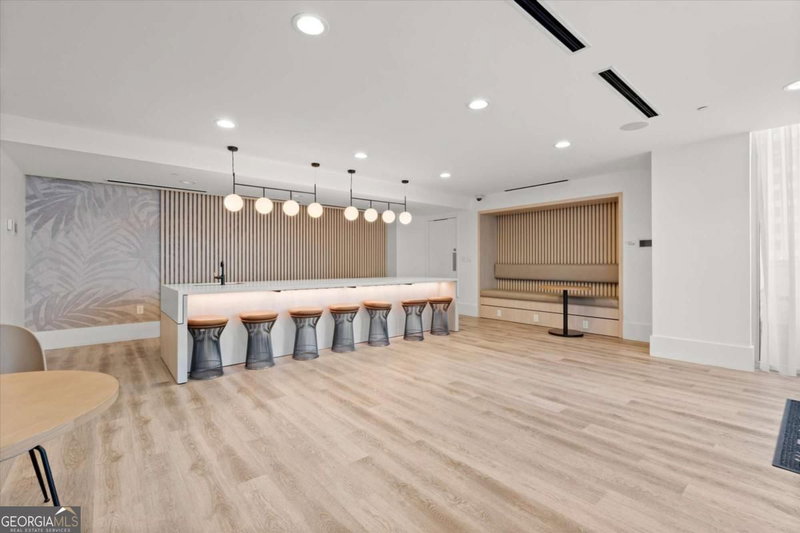 Photo 32 of 3324 Peachtree Road NE #1512