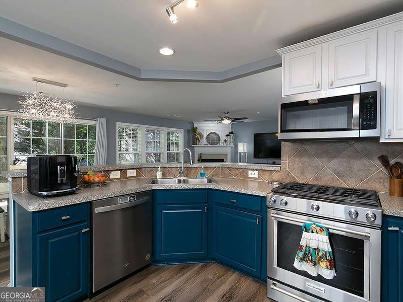 Photo 15 of 308 Balaban Circle