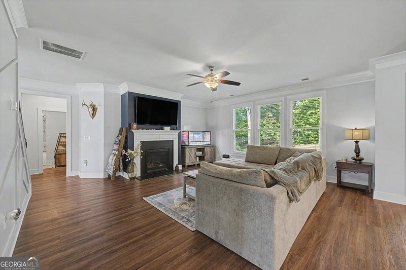 Photo 11 of 210 Manchester Lane