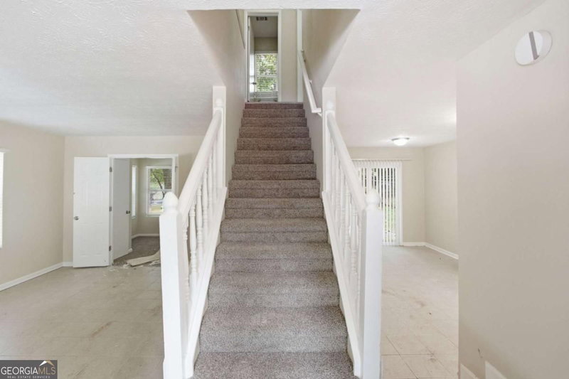Photo 5 of 2146 Wingfoot Place