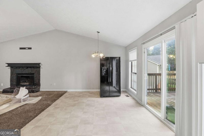 Photo 3 of 1648 Olde Oak Drive