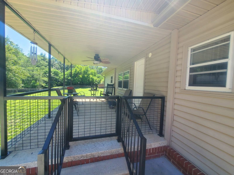 Photo 7 of 2021 Red Hill Road