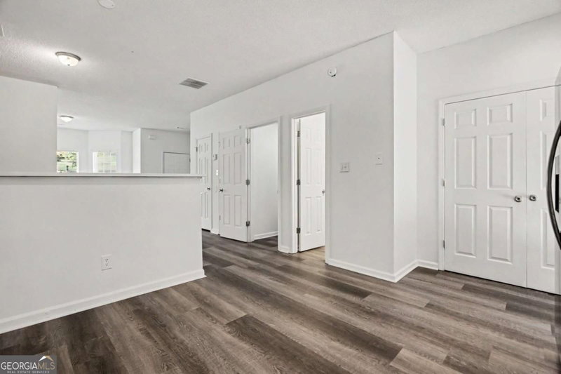 Photo 9 of 5305 Oakley Commons Boulevard