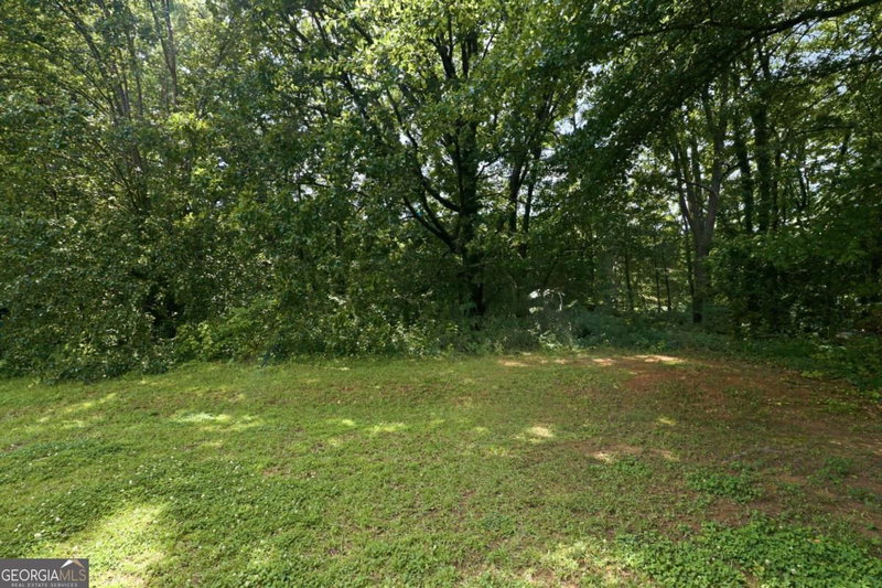Photo 28 of 836 Amber Place NW