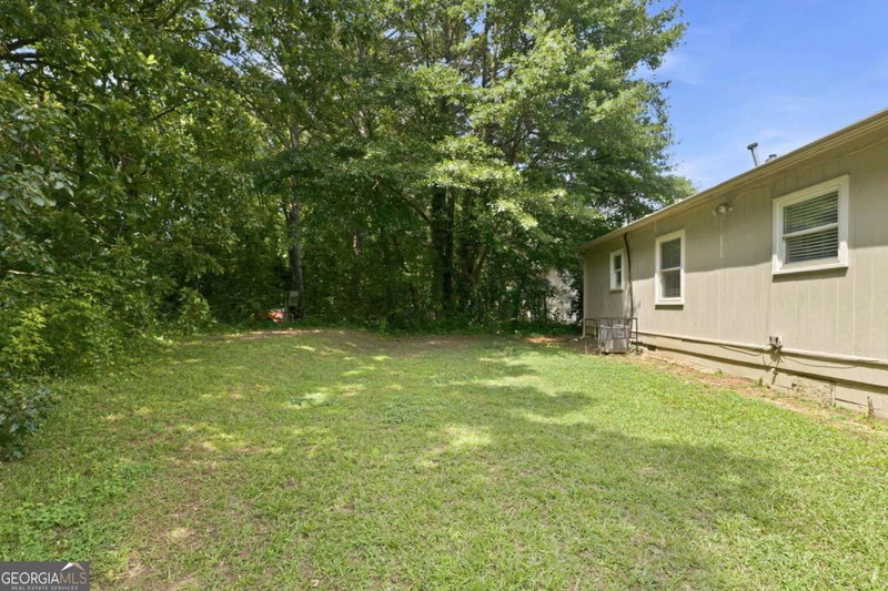 Photo 29 of 836 Amber Place NW