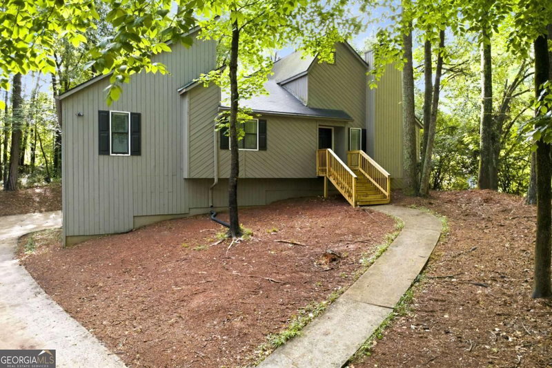 490 Summerfield Drive