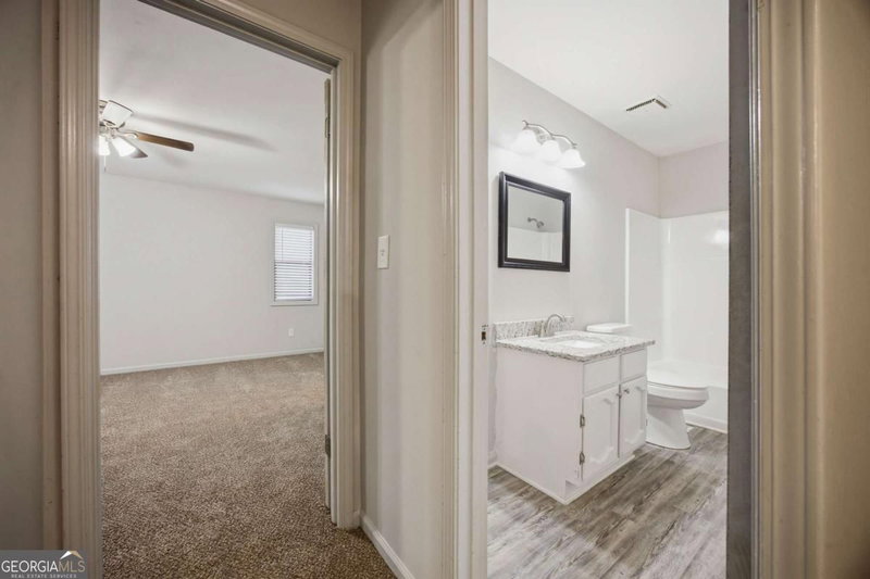 Photo 13 of 490 Summerfield Drive