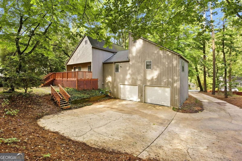 Photo 16 of 490 Summerfield Drive