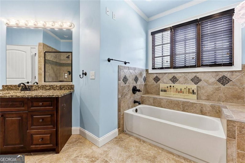 Photo 42 of 605 Carriage Avenue