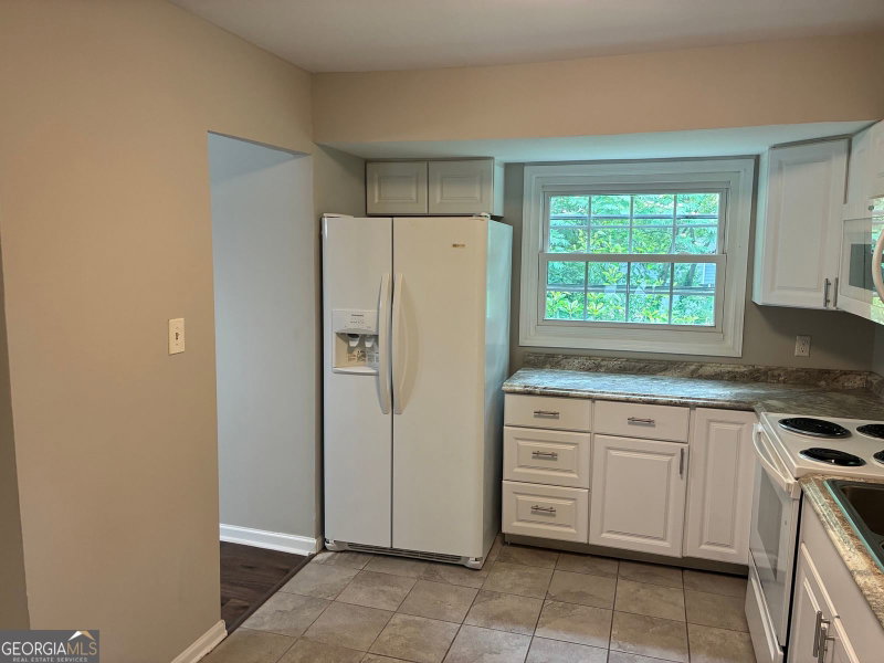 Photo 7 of 10572 Eagle Drive