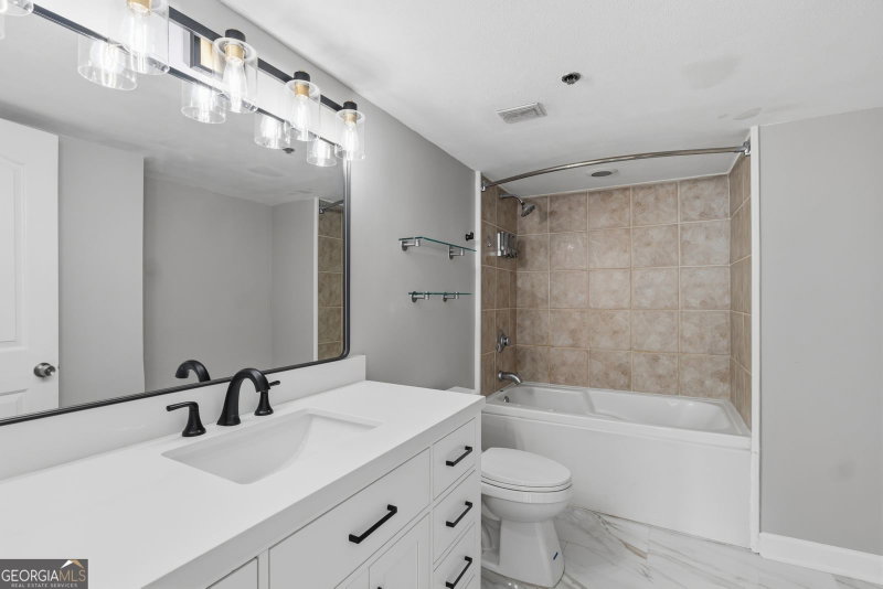 Photo 31 of 2870 Pharr Court South NW #2506