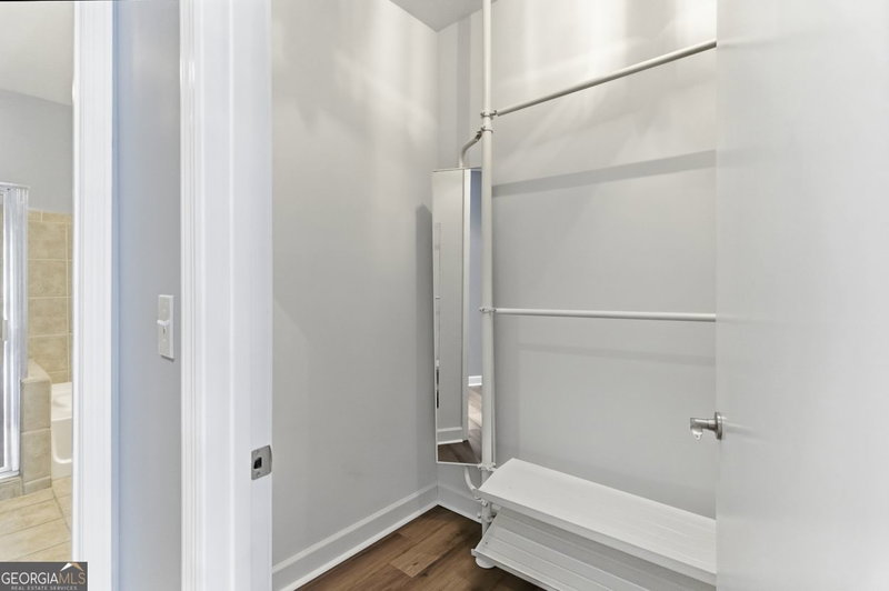 Photo 19 of 711 Cosmopolitan Drive NE #213