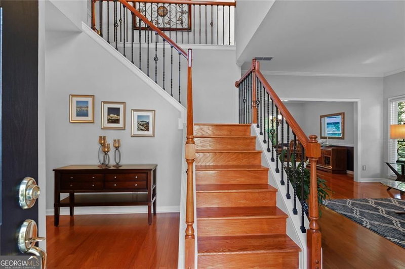 Photo 12 of 565 Windermere Park Court