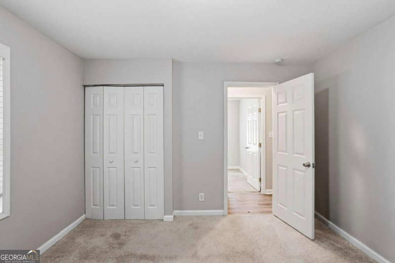 Photo 19 of 830 Mercury Drive NW
