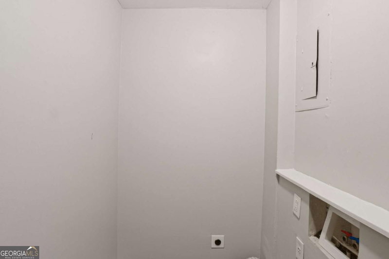 Photo 24 of 830 Mercury Drive NW