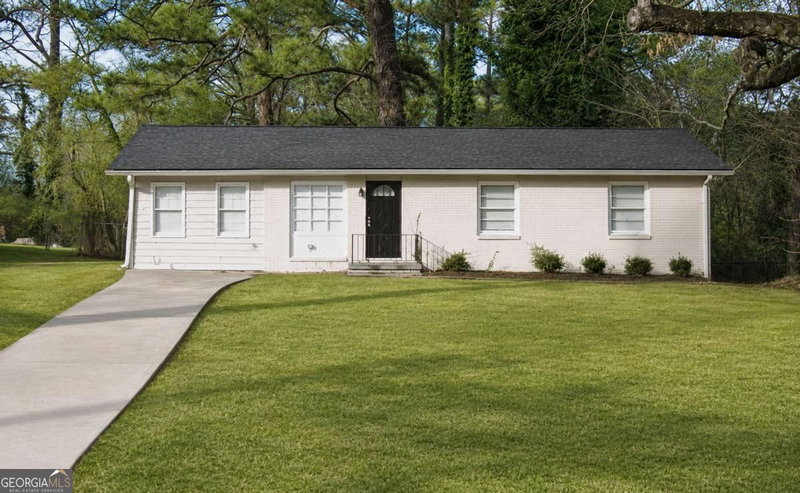 4390 Mercer Road
