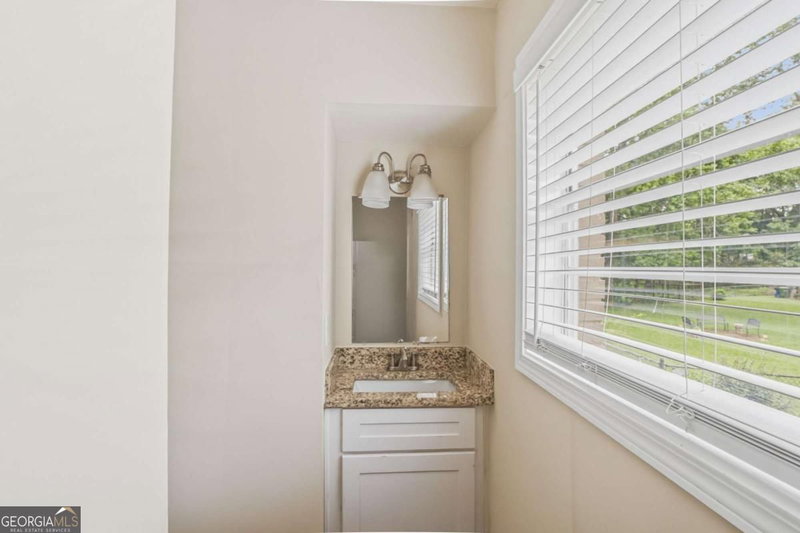 Photo 20 of 3578 Sherbrooke Way SW