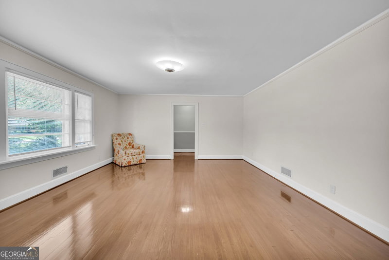 Photo 25 of 128 Smith Street