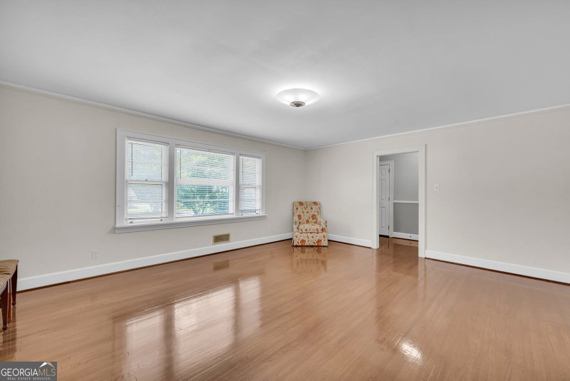 Photo 26 of 128 Smith Street