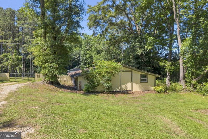 Photo 41 of 101 W Hendricks Street