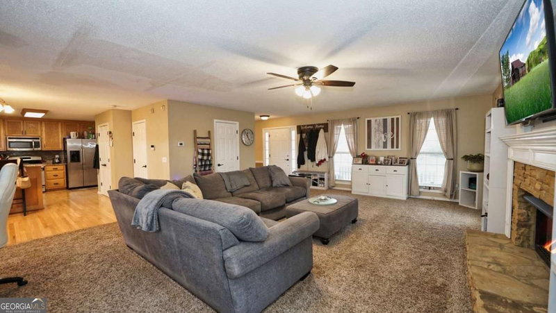 Photo 11 of 1049 Fieldstone Drive