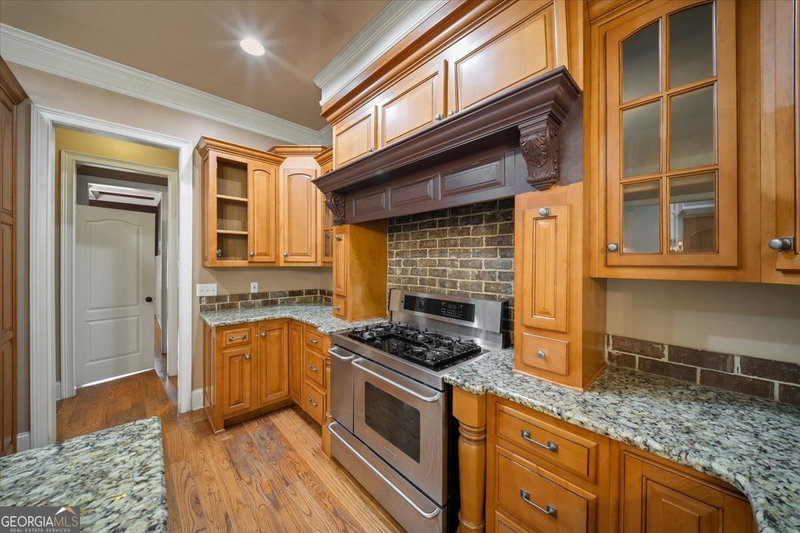 Photo 15 of 219 Kelvington Way