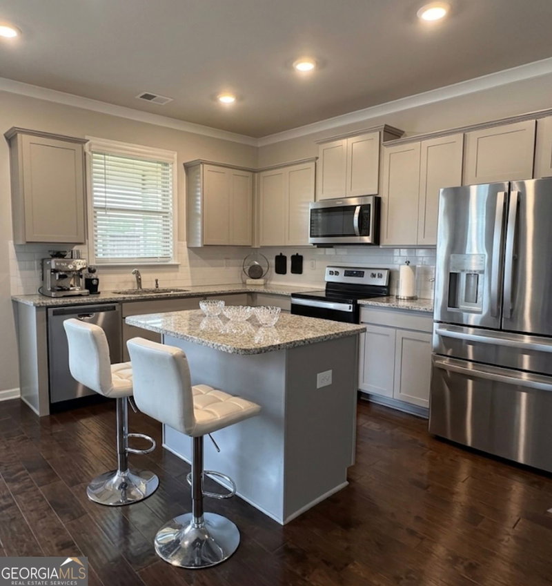 Photo 9 of 1493 Harlequin Way