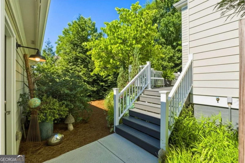 Photo 38 of 1324 Cambridge Avenue
